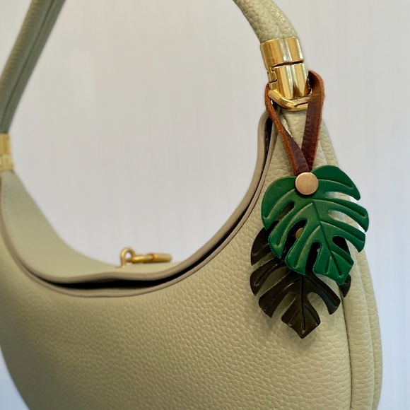 NEW, Monstera Leaf Bag Charm - Picture 3 of 6